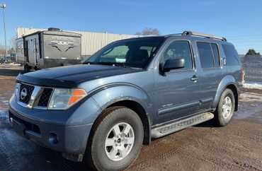 2005 Nissan Pathfinder SE Off Road