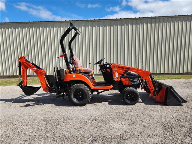 1022H Sub-Compact Tractor