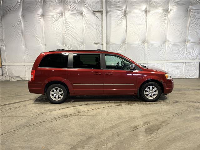 2010 Chrysler Town and Country Touring FWD