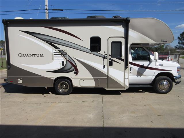 2018 Thor Motor Coach Quantum GR22
