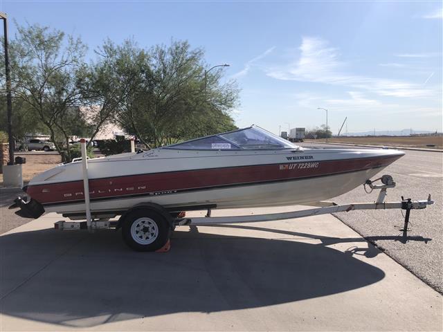 1995 Bayliner Capri Sport 2050