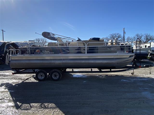 2019 Sun Tracker Fishin’ Barge 22 DLX