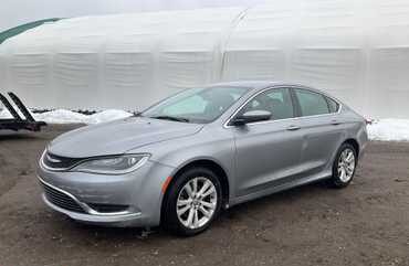 2016 Chrysler 200 Limited FWD Sedan 4-DR