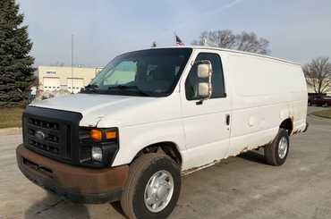 2010 Ford E-350 Super Duty Extended
