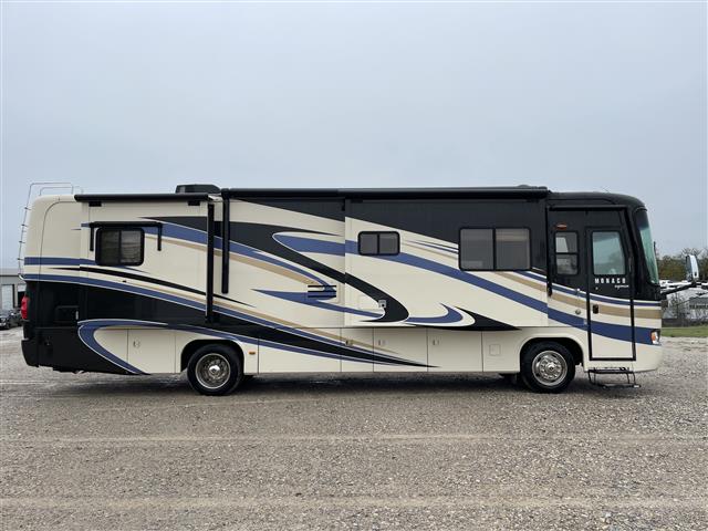 2009 Monaco 37PBQ Cayman