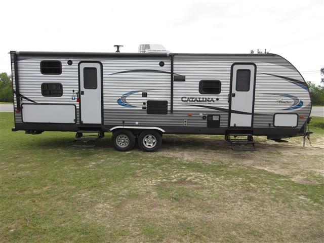 2018 Forest River Coachmen Catalina Legacy Edition 273BHS