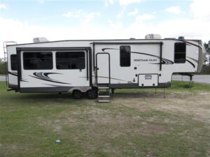 2021 Forest River Wildwood Heritage Glen 338BAR