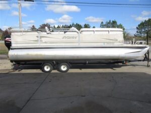 2002 Sylvan Commodore