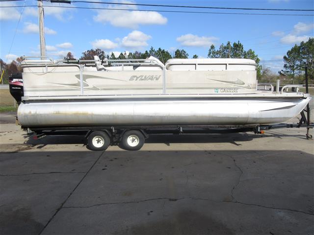 2002 Sylvan Commodore