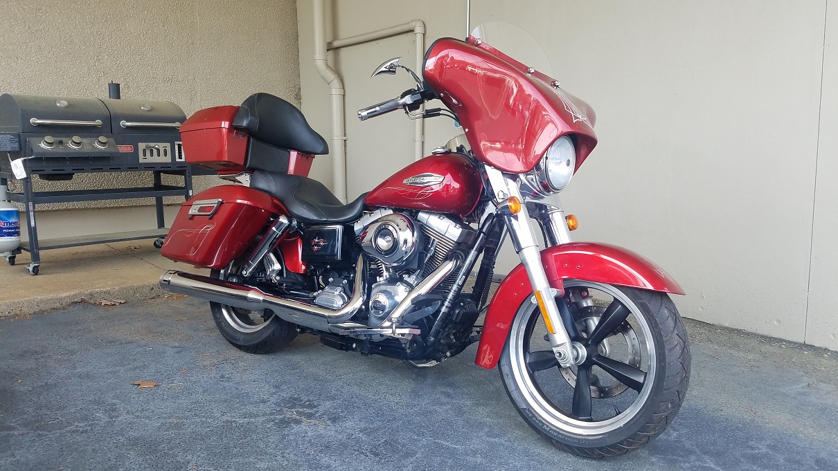 2012 Harley Davidson FLD-103 Dyna Switchback