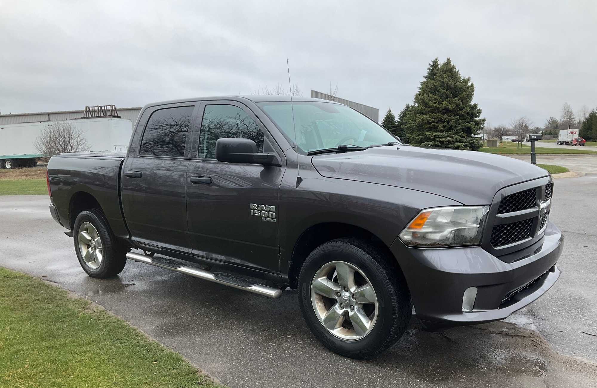 2019 RAM 1500 Tradesman Crew Cab SWB 4WD pickup
