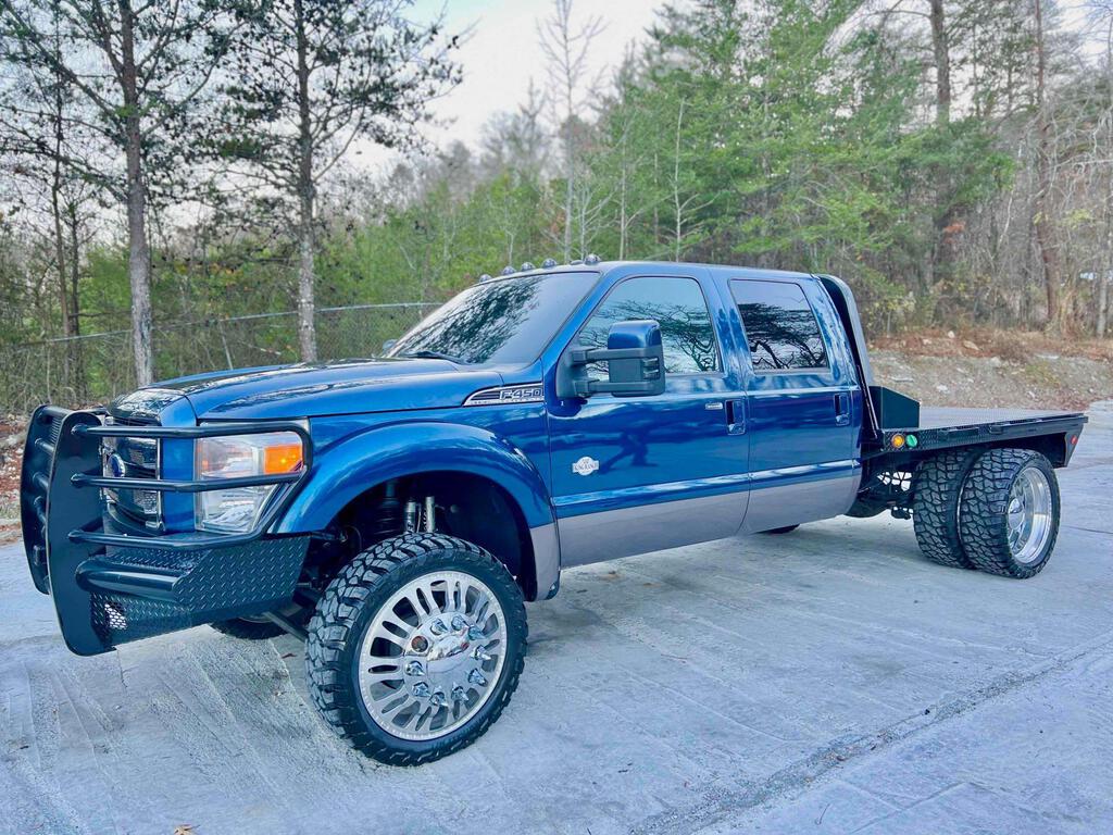 2015 Ford F-450 Pickup Truck