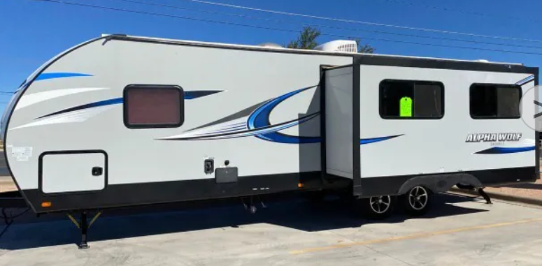 2019 Forrest River 33x6x8 cherokee alpha wolf