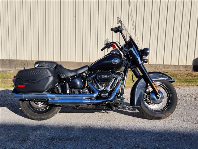 2018 Harley-Davidson Softail Heritage Classic 114 (FLHCS)