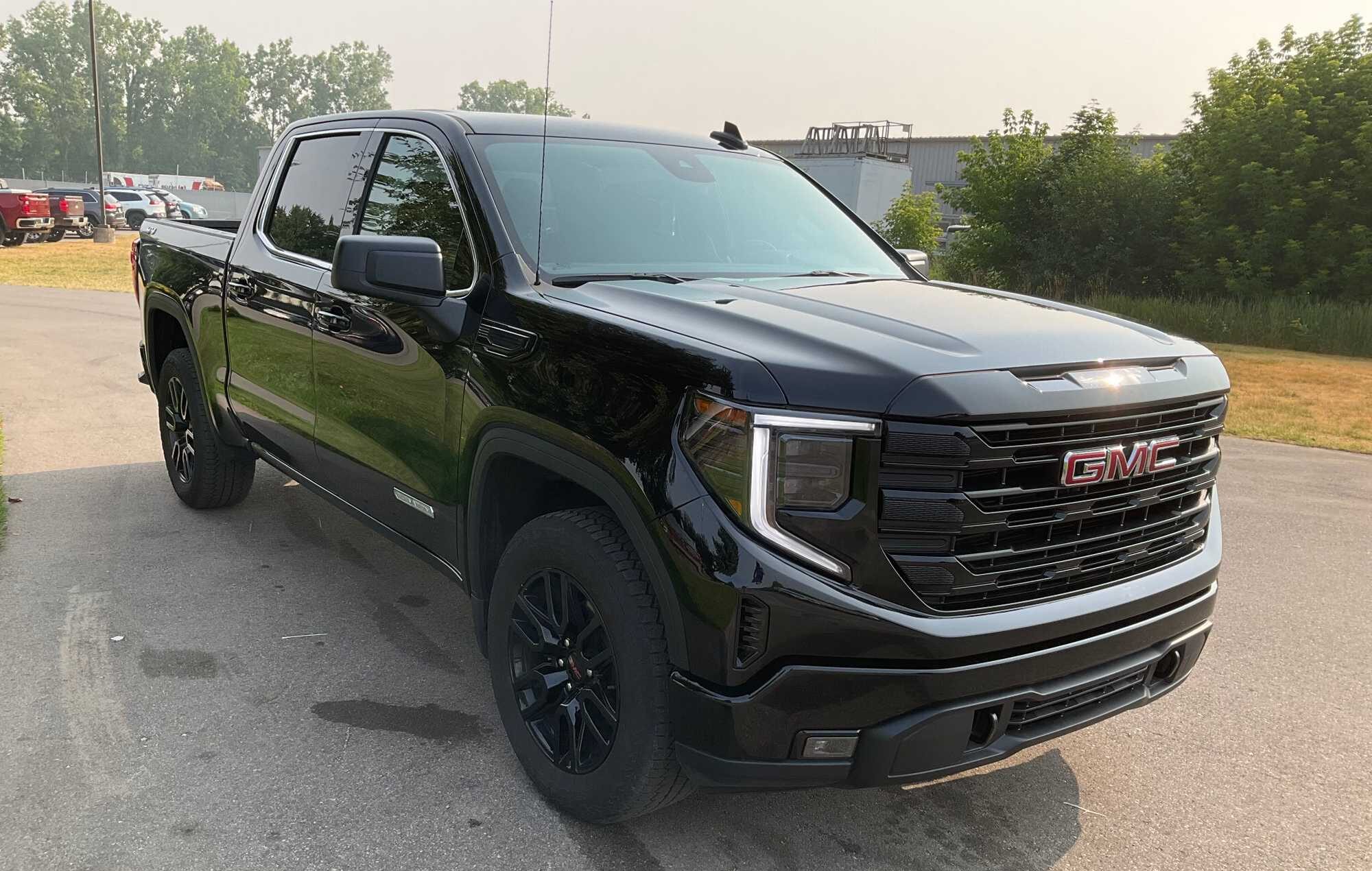 2022 GMC Sierra 1500 Elevation 4WD Pickup