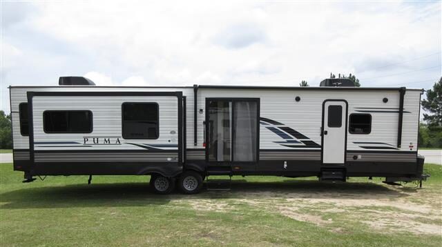 2022 Forest River Palomino Puma 38RLB