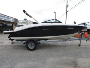 2018 Sea Ray SPX 190
