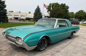1962 Ford Thunderbird