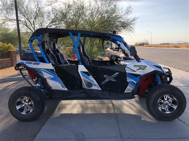 2016 Can-am Maverick Max XDS 4WD