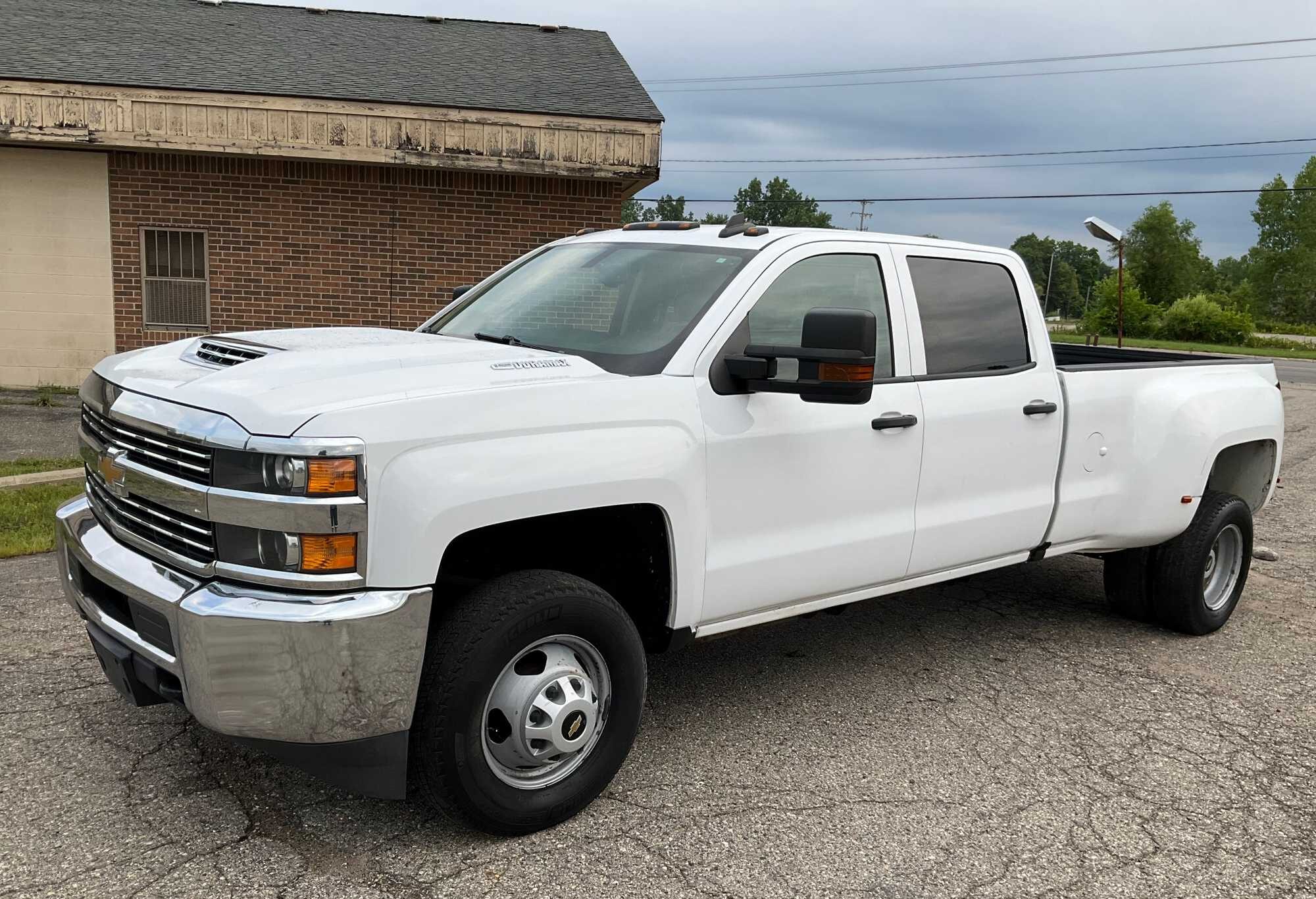 2017 Chevrolet Silverado 3500 HD Crew Cab 4WD