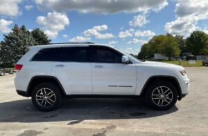 2017 Jeep Grand Cherokee Limited 4WD 4 Door SUV