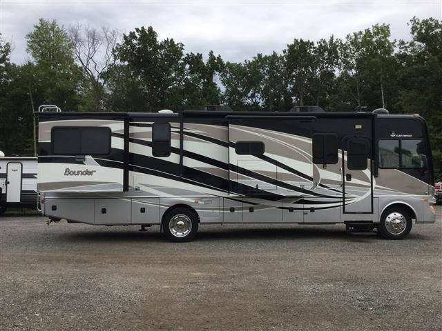 2015 Fleetwood Bounder 34T