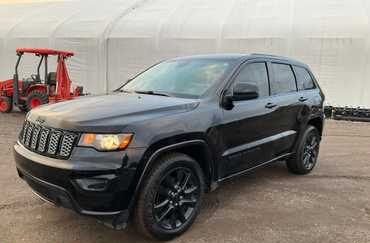 2017 Jeep Grand Cherokee Laredo 4WD 4 Door SUV