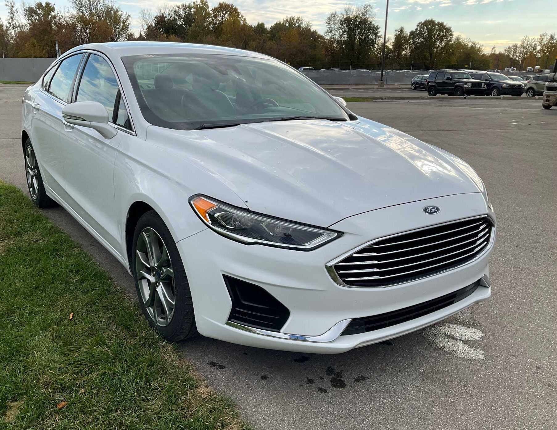 2019 Ford Fusion SEL Sedan 4-Dr