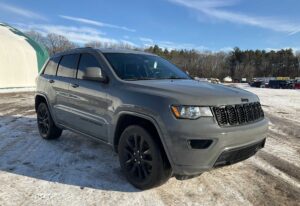 2020 Jeep Grand Cherokee Laredo 4WD