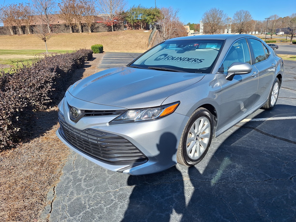 Toyota Camry Le 2019null