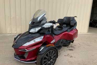 2015 Can-Am Spyder RT Special Series Motorcycle