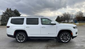 2022 Jeep Wagoneer Series II