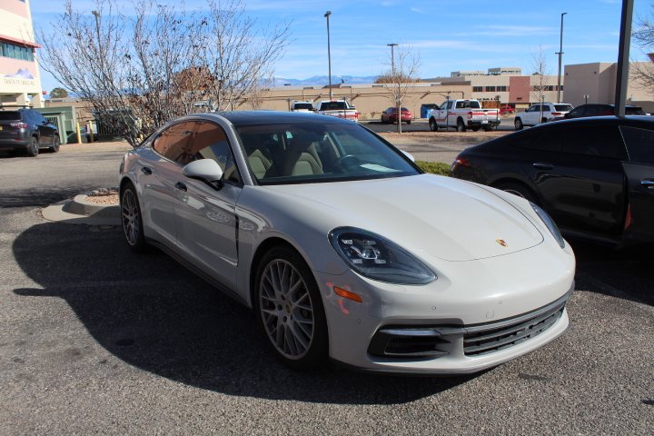 2018 Porsche Panamera 4S