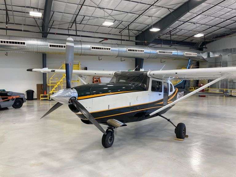 1999 Cessna 206H N613SD Airplane