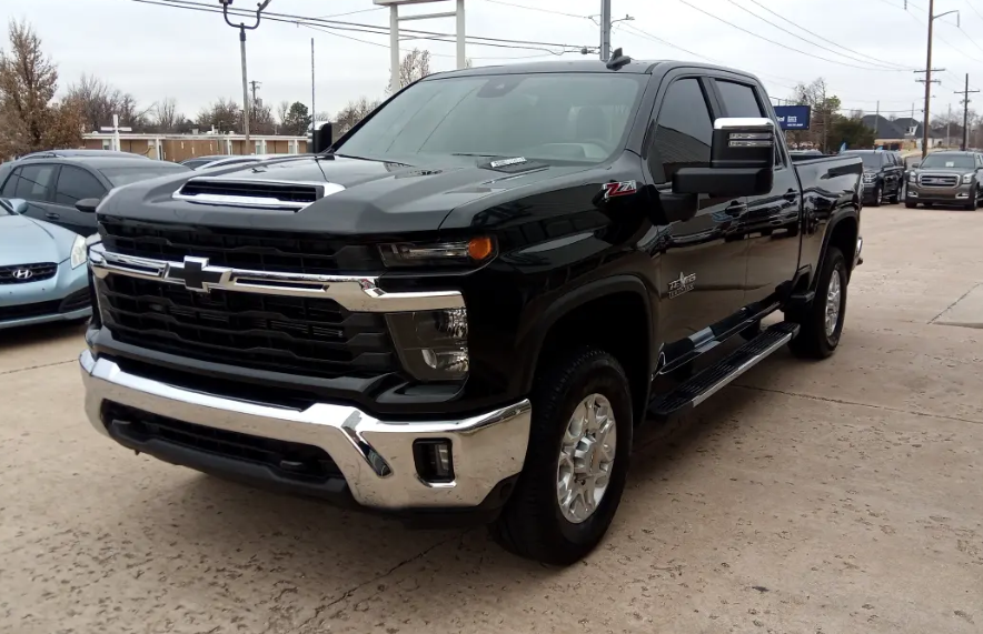 2024 Chevrolet Silverado 2500HD 4WD Crew Cab 159″ LT