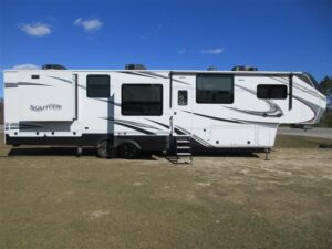 2022 Grand Design Solitude ST390RK-R