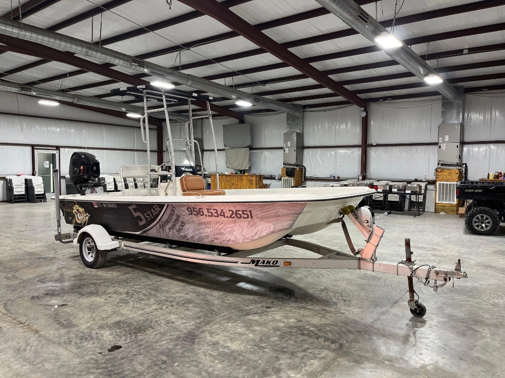2013 Mako Pro Skiff Bay Fishing Boat