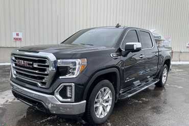 2021 GMC Sierra 1500 SLT Crew Cab Short Box 4WD