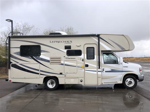 2016 Coachmen Leprechaun 210QB