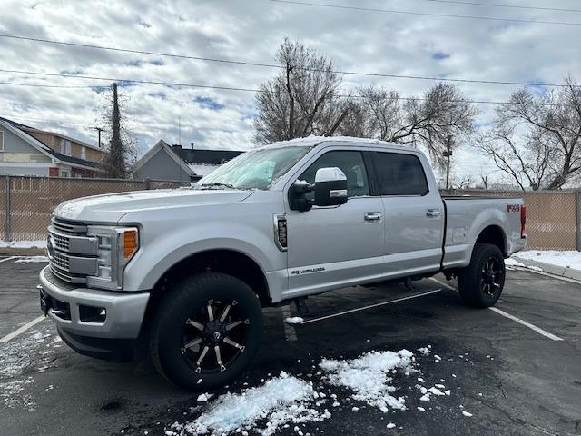 2017 Ford F-350 Super Duty Platinum