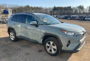 2020 Toyota Rav4 XLE FWD