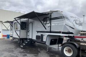 2020 Cherokee Wolf Pack 325PACK13 Trailer