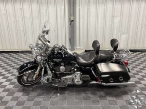 2012 Harley-Davidson FLHRC Road King Classic