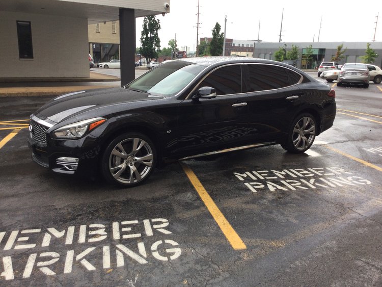 2016 Infiniti Q70