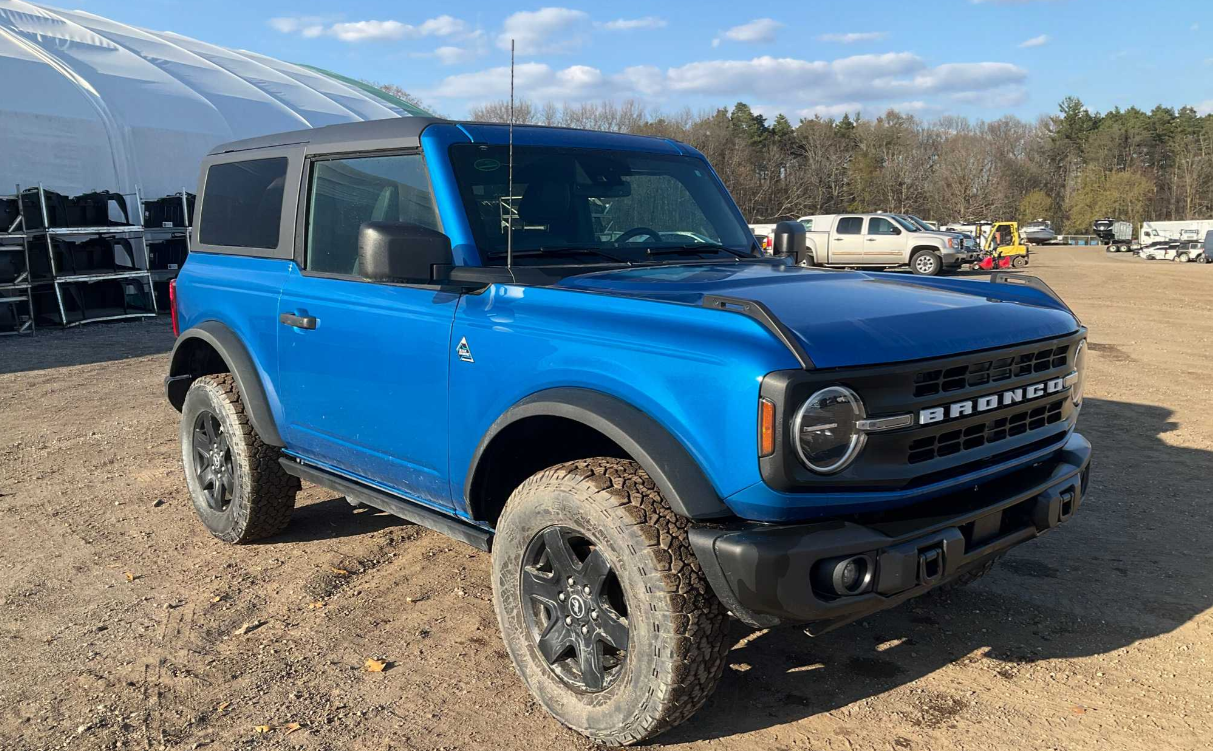 2022 Ford Bronco 2-Door Black Diamond
