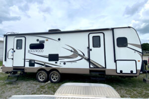 2019 Rockwood Ultra Lite