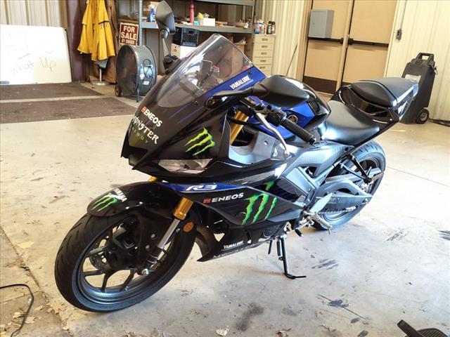 2021 Yamaha R3 Black