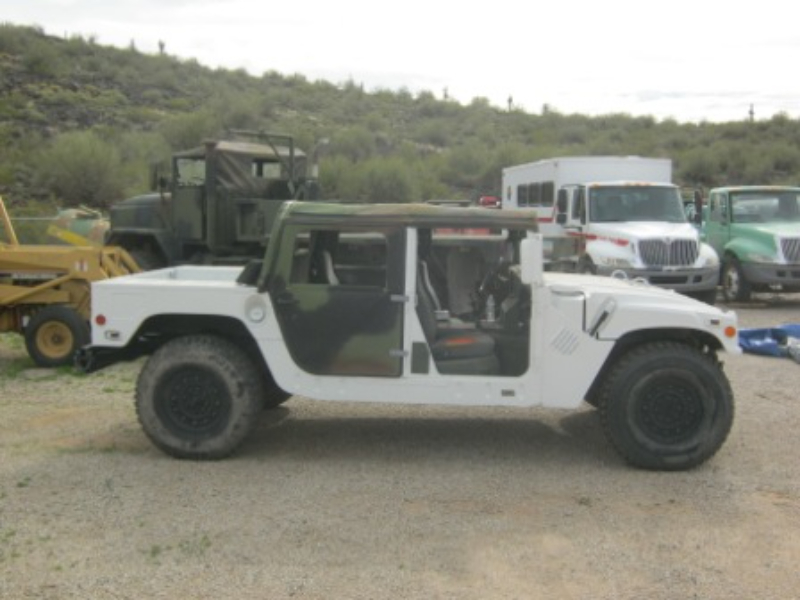 2004 AM General M1097A2 HMMWV