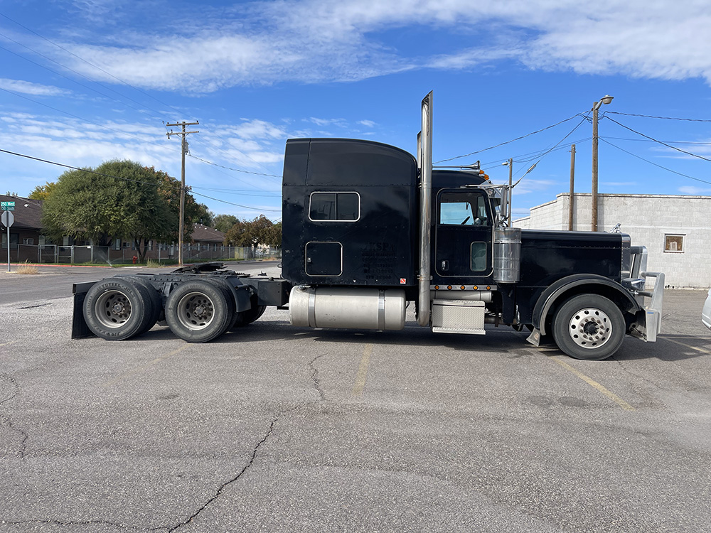 2006 Peterbuilt Conventional 379
