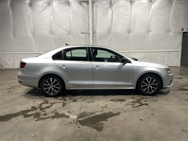 2016  Volkswagen Jetta SE